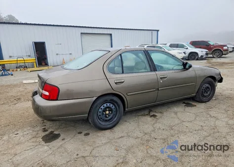 2000 Nissan Altima Xe z USA, uszkodzony, nr VIN 1N4DL01D6YC216784